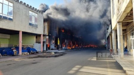 Masallıda ticarət mərkəzində baş verən güçlü yanğın söndürülüb