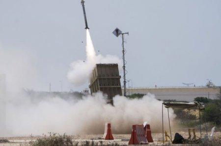 İsrail ordusu Suriyanın hava limanlarını roketlərlə bombalayıb 