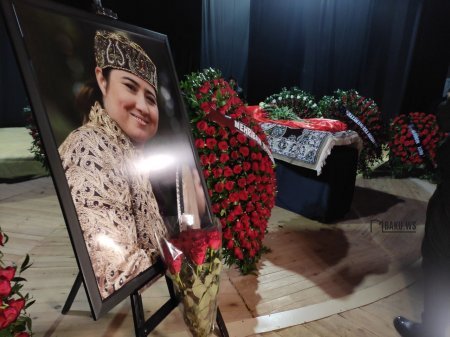 Aygün Bəylərin cənazəsi Suraxanı kənd qəbiristanlığına aparılaraq dəfn olunub