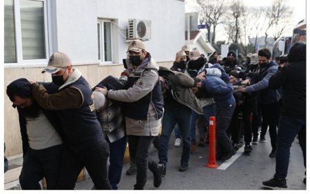 İstanbulda kilsəyə olunan hücumla bağlı 25 nəfər həbs olunub