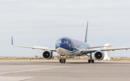   Bakı-Moskva təyyarəsi Domodedovo hava limanının bağlı olması ilə əlaqədar Şeremetyevo aeroportuna enib