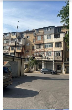 Sakinlər çıxarılmadan söküntü işləri aparılır