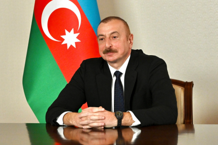 Prezident İlham Əliyev: “Hazırda Makron rejimi Fransanı uğursuz dövlətə çevirir”