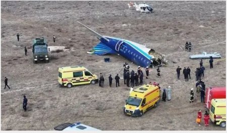 Pilotla dispetçerin son danışıqları: “Təyyarəyə güclü zərbə dəydi”
