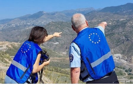 Aİ müşahidəçiləri daha 2 il Azərbaycanla sərhəddə qalacaq