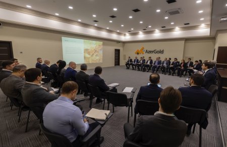  “AzerGold” qeyri-filiz faydalı qazıntı yataqları ilə bağlı seminar keçirib