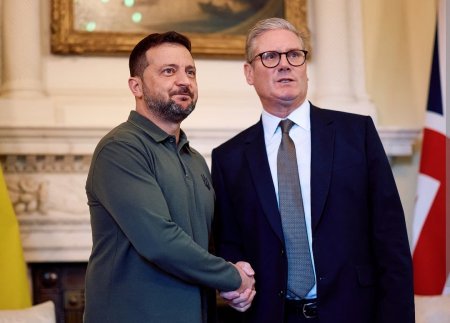 Zelenski ABŞ dan bir başa Böyük Britaniyaya uçub