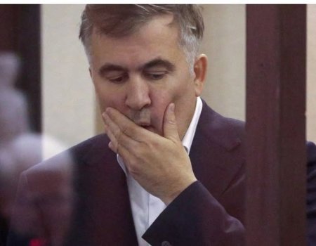  Məhkəmə Mixeil Saakaşvilini 9 il müddətinə azadlıqdan məhrum edib
