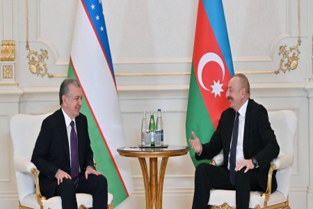 Şavkat Mirziyoyev Prezident İlham Əliyevə zəng edib