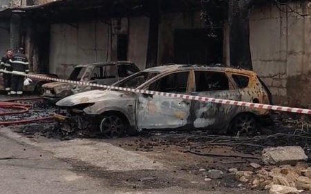 Binəqədidə baş verən yanğında 5 maşın külə döndü
