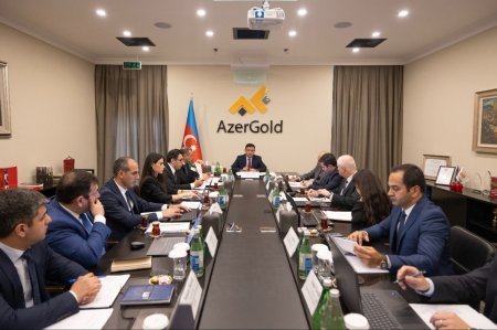  “AzerGold” QSC-də hasilatın pay bölgüsü haqqında Saziş üzrə Rəhbər komitənin növbəti iclası olub