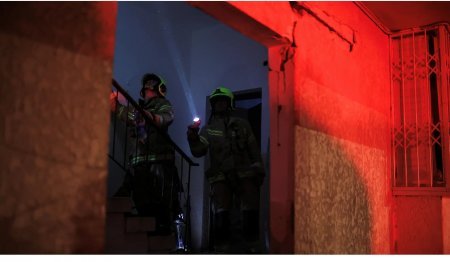 İranın İsrailə etdiyi hücumda biri ölüb, biri ağır olmaqla 63 nəfər xəsarət alıb. 