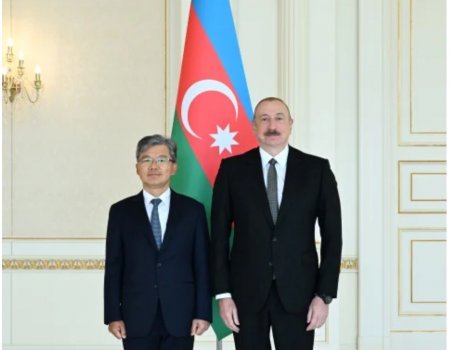 Prezident İlham Əliyev Koreyanın Azərbaycandakı yeni səfirinin etimadnaməsini qəbul edib