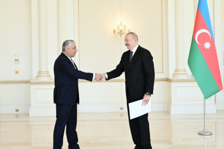 Prezident İlham Əliyev İranın yeni səfirinin etimadnaməsini qəbul edib