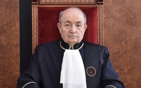 Prezidentdən Fikrət Məmmədova “Şərəf” ordeni