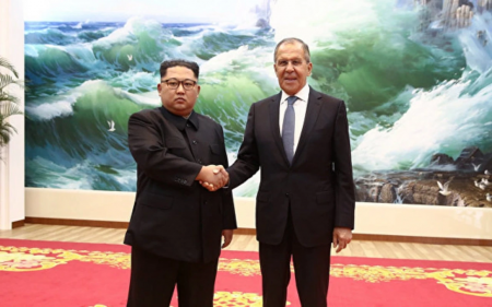 Lavrov Şimali Koreyaya səfər edib – Kim Çen In ilə görüşüb