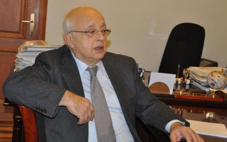 Xalq yazıçısı Elçin Əfəndiyev vəfat edib – Dəfn yeri açıqlandı