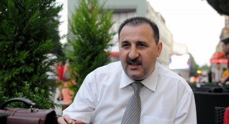  Ailəsi Nazim Bəydəmirlinin səhhətindən narahatdır