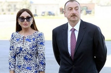 Diktatorların Sonu: Tarixin Təkrarlanan Ssenarisi