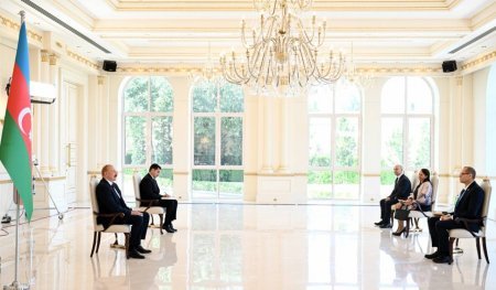 İlham Əliyev İsrailin yeni səfirinin etimadnaməsini qəbul edib