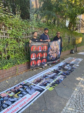 DAS təşkilatınln fəalları Berlində  həbs olunan jurnalistlərə və siyasi məhbuslara azadlıq tələb edir