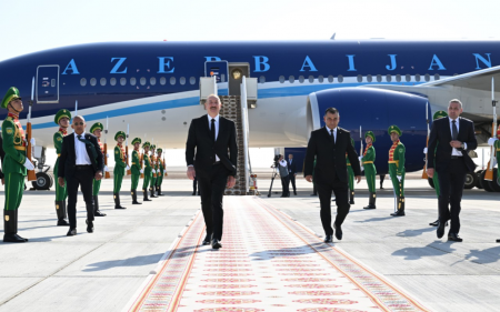 İlham Əliyev Türkmənistanda səfərdədir