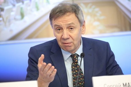 Putin rejimi İlham Əliyevi təriflədiyi üçün rusiyalı politoloqu “xarici agent” elan etdi