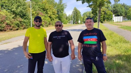 Almaniyanın Passau şəhərində DAS təşkilatının fəalları etiraz aksiyası keçiriblər