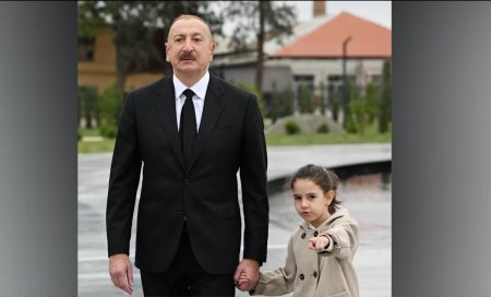 Prezident İlham Əliyev Gəncə Memorial Kompleksinin açılışında iştirak edib