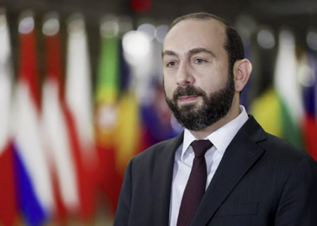 Ermənistan XİN rəhbəri Mirzoyan Bakının sülh sazişi şərtlərindən danışıb