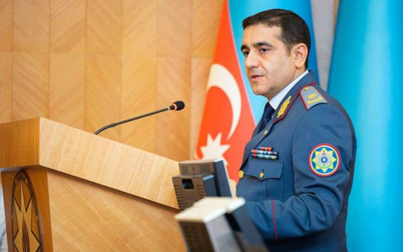 “Boynumda yırtıq olduğu üçün işdən azad edildim” – İsmayıl Hüseynov