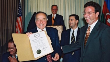 Eldar Namazov Prezident Aparatından uzaqlaşdırılan tərcüməçidən danışdı