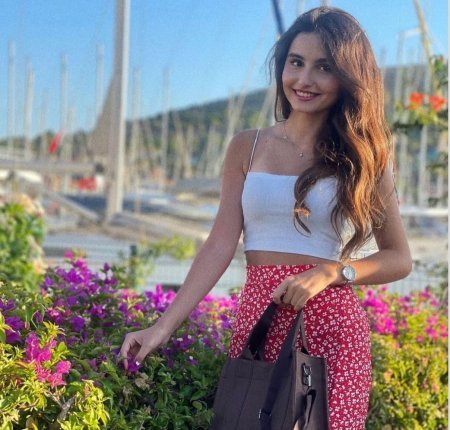 XARİCDƏ TƏHSİL ALAN İLİN ƏN AKTİV TƏLƏBƏLƏRİ AÇIQLANIB – SİYAHI