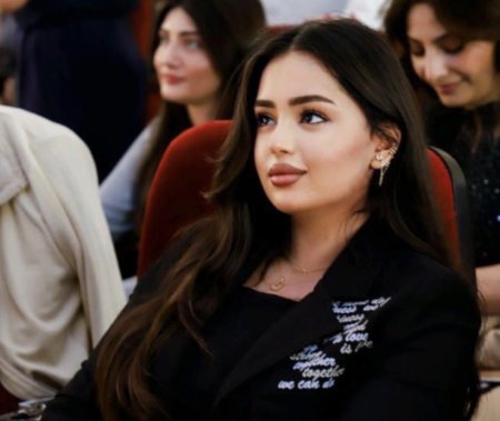 Azərbaycan Dillər Universiteti fərqlənən məzun və tələbələrin siyahısını açıqlayıb