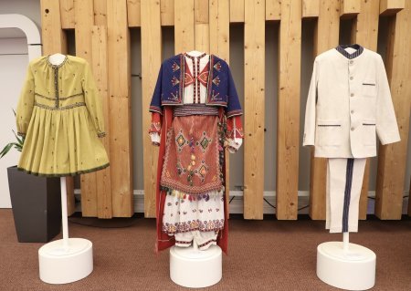 Strasbourg, Fransa — Avropa Parlament Assambleyasında “Türkiyə Dokuma Atlası” Mədəniyyət Sərgisi Açııb