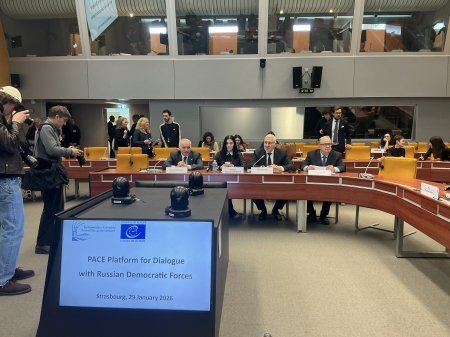 PACE Platforması Rus Demokratik Qüvvələri ilə Dialoqa Başlayır