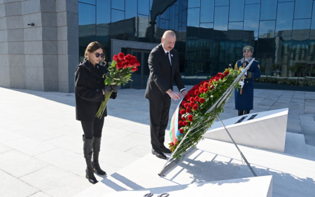 İlham Əliyev və birinci xanım Mehriban Əliyeva Xocalı Soyqırımı Memorialının açılışında iştirak ediblər
