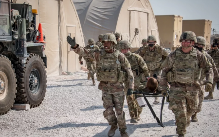 “Tasnim”: Regionda 14 ABŞ hərbi bazası və gəmisinə hücum edilib