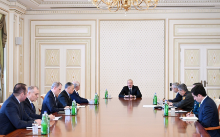 İlham Əliyev Təhlükəsizlik Şurasının təcili iclasını keçirdi