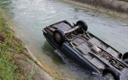 Mingəçevirdə avtomobil kanala düşüb, sürücü xəsarət alıb