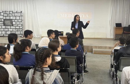 Zəngi liseyində mediasiya mövzusunda maarifləndirici seminar keçirilib