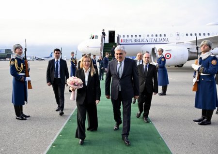 İtaliyanın Baş naziri Azərbaycana rəsmi səfərə gəlib