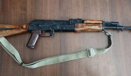 Polis iki gündə avtomatlar və qumbara aşkarlayıb