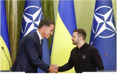 Zelenski NATO sammiti üçün Ankaraya dəvət olunub