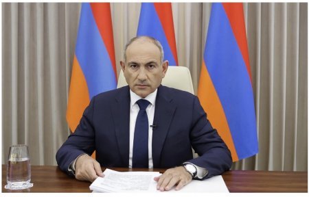 Paşinyan: Axalkalaki–Qars dəmir yolu istifadəyə verildi