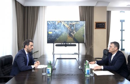  “AzerGold” QSC-nin İdarə Heyətinin sədri 5-ci “Yüksəliş” müsabiqəsinin qalibləri ilə görüş keçirib