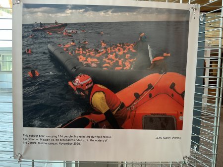 AŞPA-da dənizdə xilasetmə əməliyyatlarına həsr olunmuş fotosərgi təşkil olunub - Foto reportaj