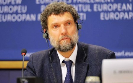 Strasburqda AŞPA qarşısında 7 mindən çox türkün iştirakılabmöhtəşəm “Hər kəs üçün ədalət” adlı aksiyası keçirilib