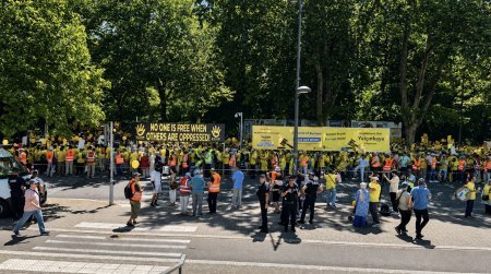 Strasburqda AŞPA qarşısında 7 mindən çox türkün iştirakılabmöhtəşəm “Hər kəs üçün ədalət” adlı aksiyası keçirilib